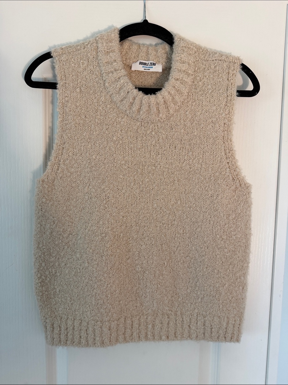 Double Zero Cream Textured Sleeveless Turtleneck Sweater Vest